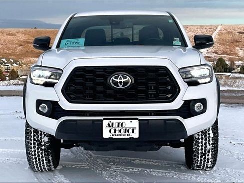 Used 2023 Toyota Tacoma TRD Off-Road image 2