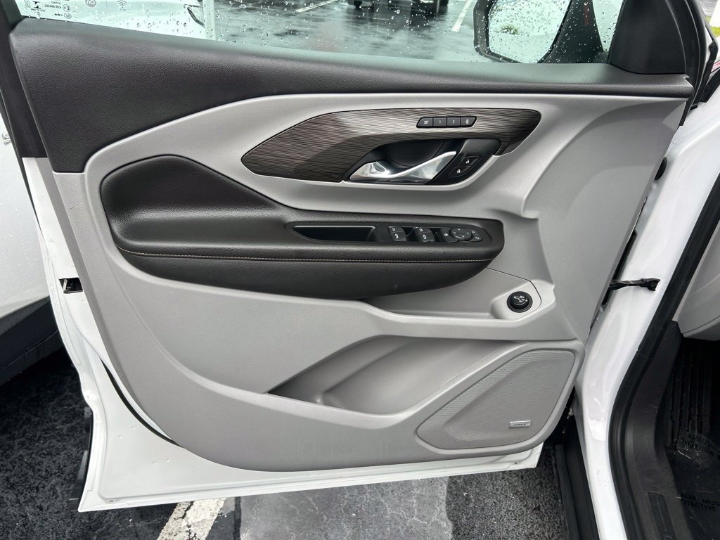 Used 2021 GMC Terrain SLT w/ Infotainment Package II FWD image 18