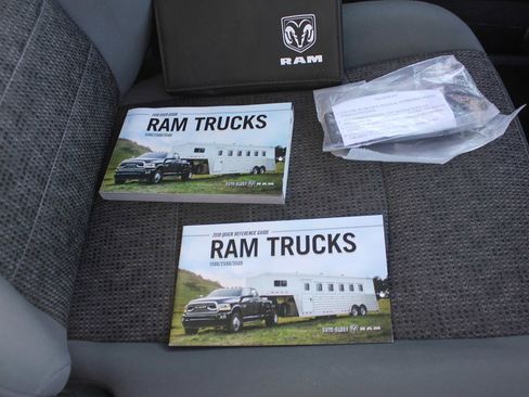 Used 2018 RAM 1500 Classic SLT image 37