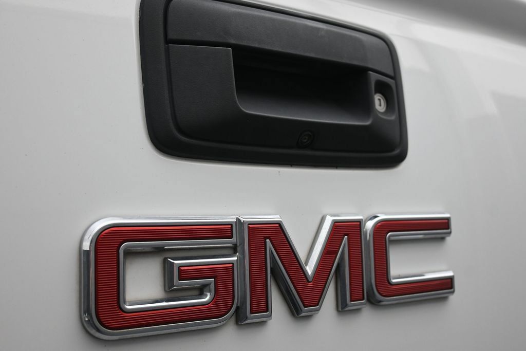 Used 2020 GMC Canyon 2WD Crew Cab w/ Convenience Package image 23