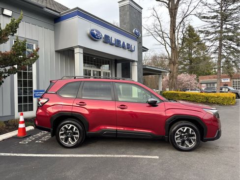 Certified 2025 Subaru Forester Premium image 2