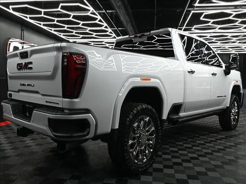New 2026 GMC Sierra 2500 Denali w/ Denali Reserve Package AWD/4WD image 29
