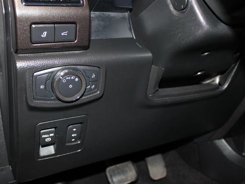 Used 2021 Ford Expedition Limited RWD image 25