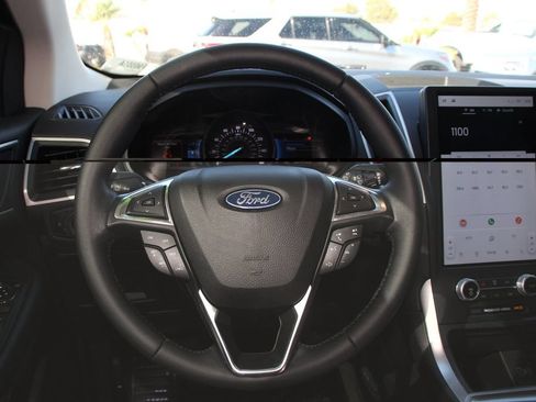 Certified 2023 Ford Edge SEL w/ Convenience Package AWD/4WD image 16