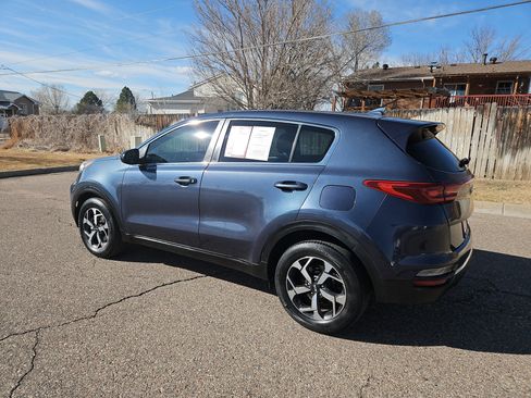 Used 2020 Kia Sportage LX image 4