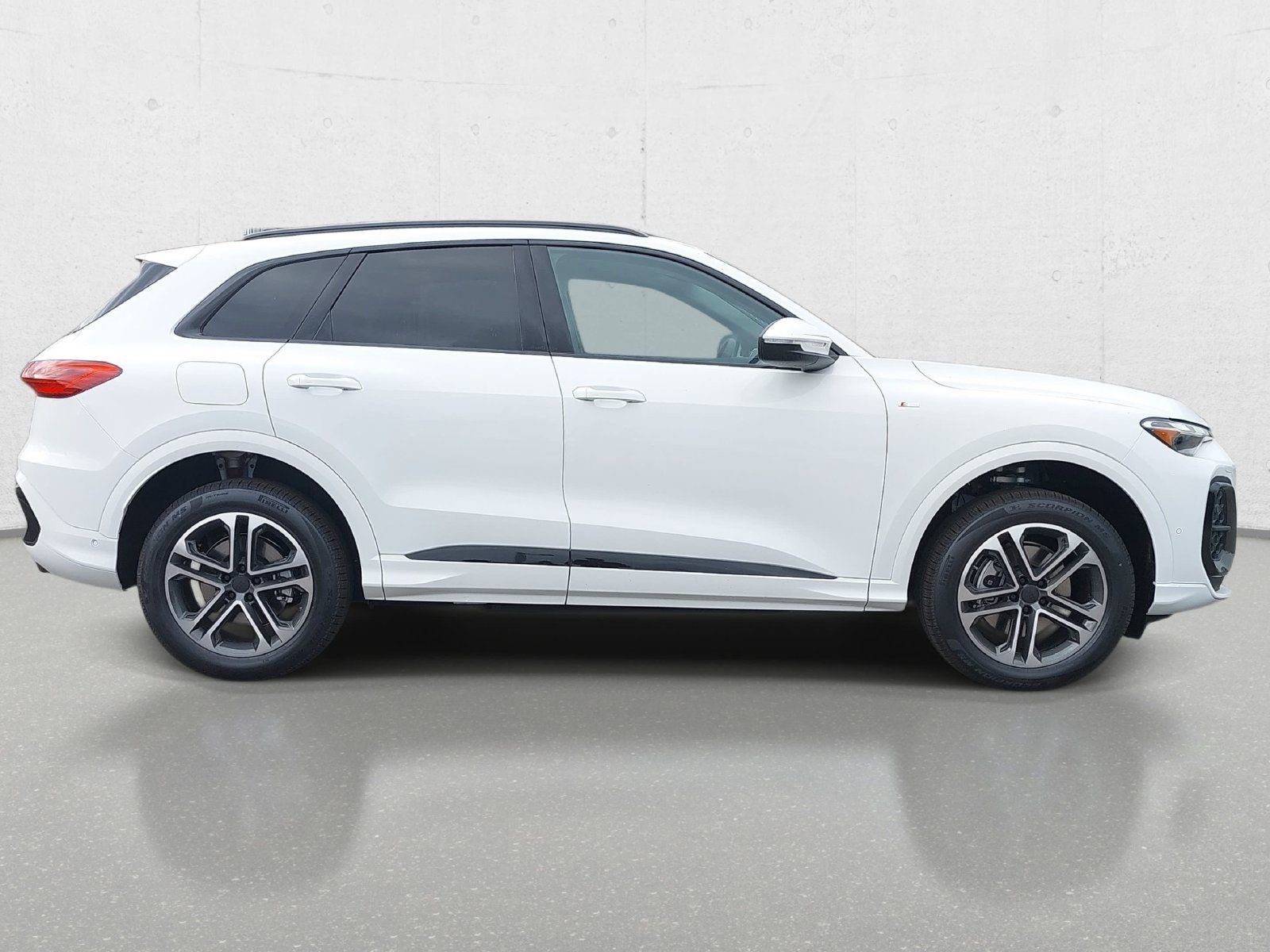 New 2026 Audi Q5 2.0T AWD/4WD image 4