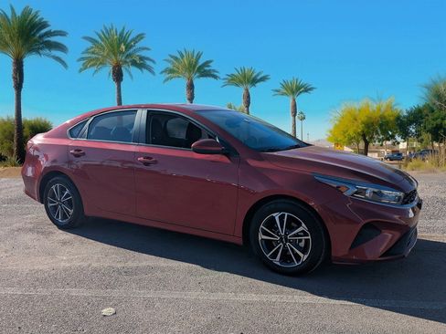 Used 2024 Kia Forte LXS image 5