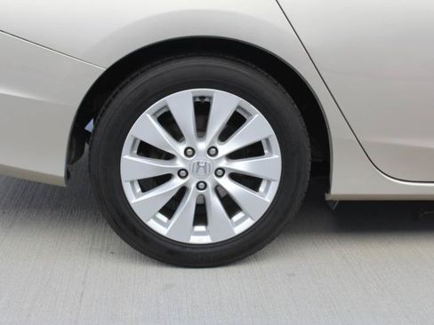 Used 2015 Honda Accord EX-L image 39