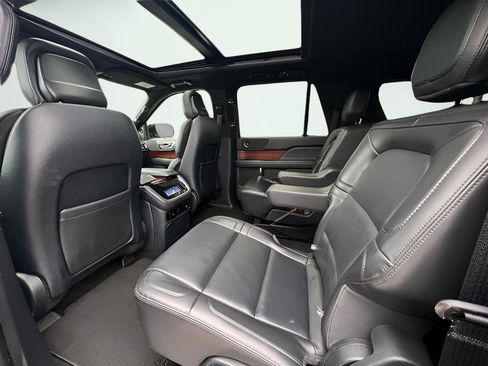 Used 2023 Lincoln Navigator L 4WD image 19