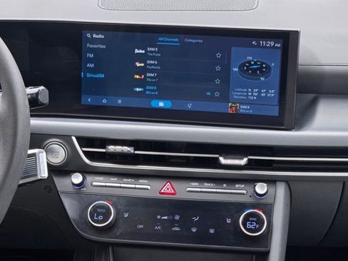 Used 2025 Hyundai Sonata SEL FWD image 18