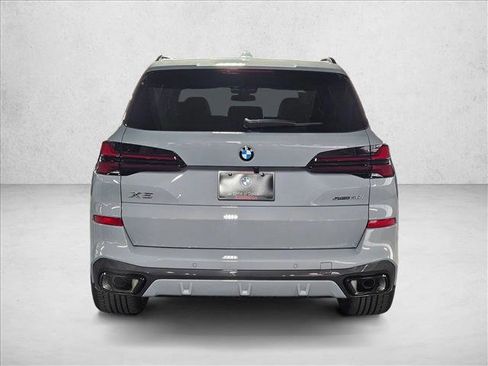 New 2026 BMW X5 sDrive40i w/ M Sport Package image 7
