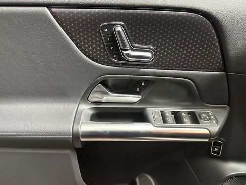 New 2026 Mercedes-Benz GLA 250 image 12