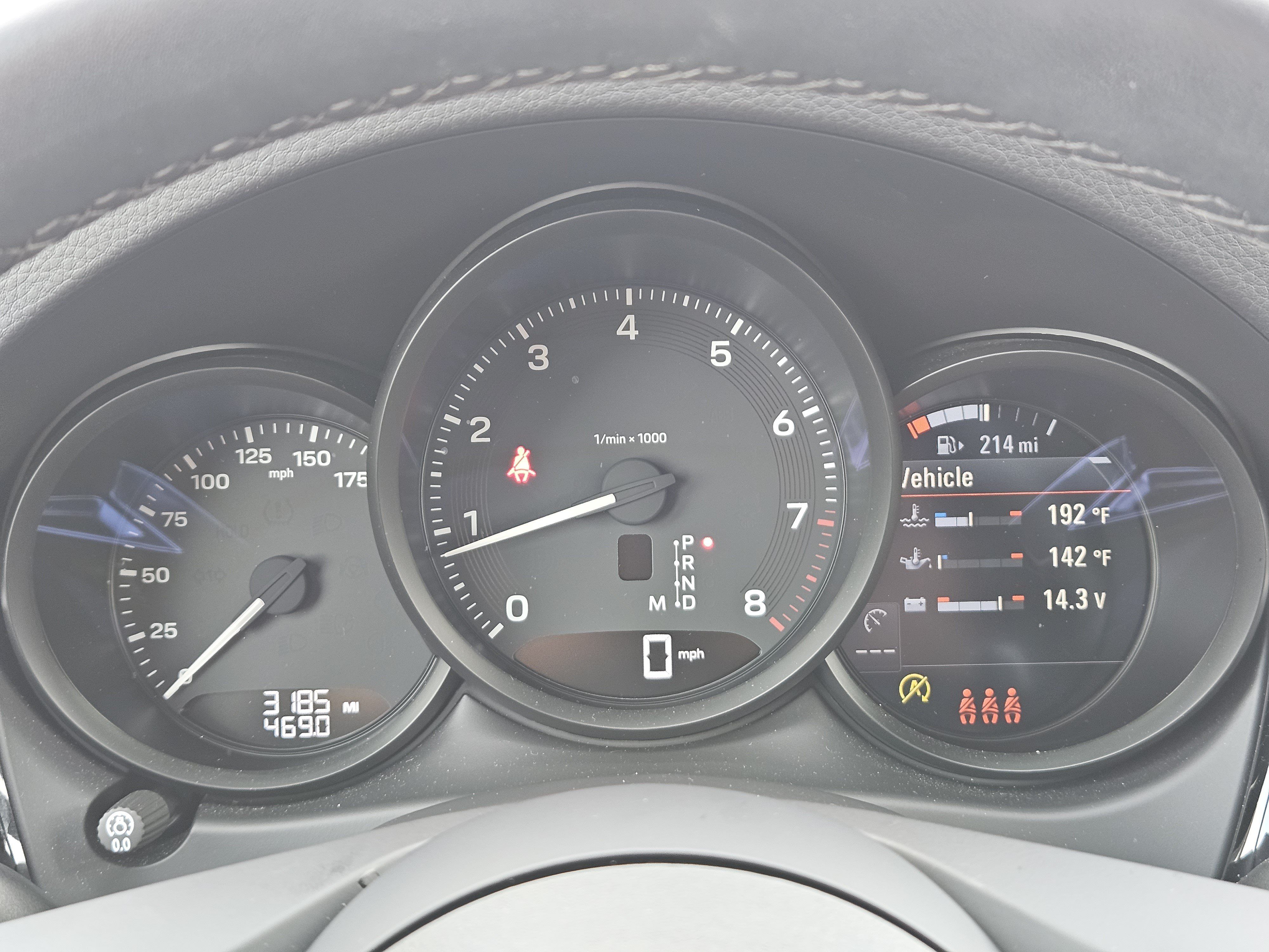 Certified 2026 Porsche Macan AWD/4WD image 16