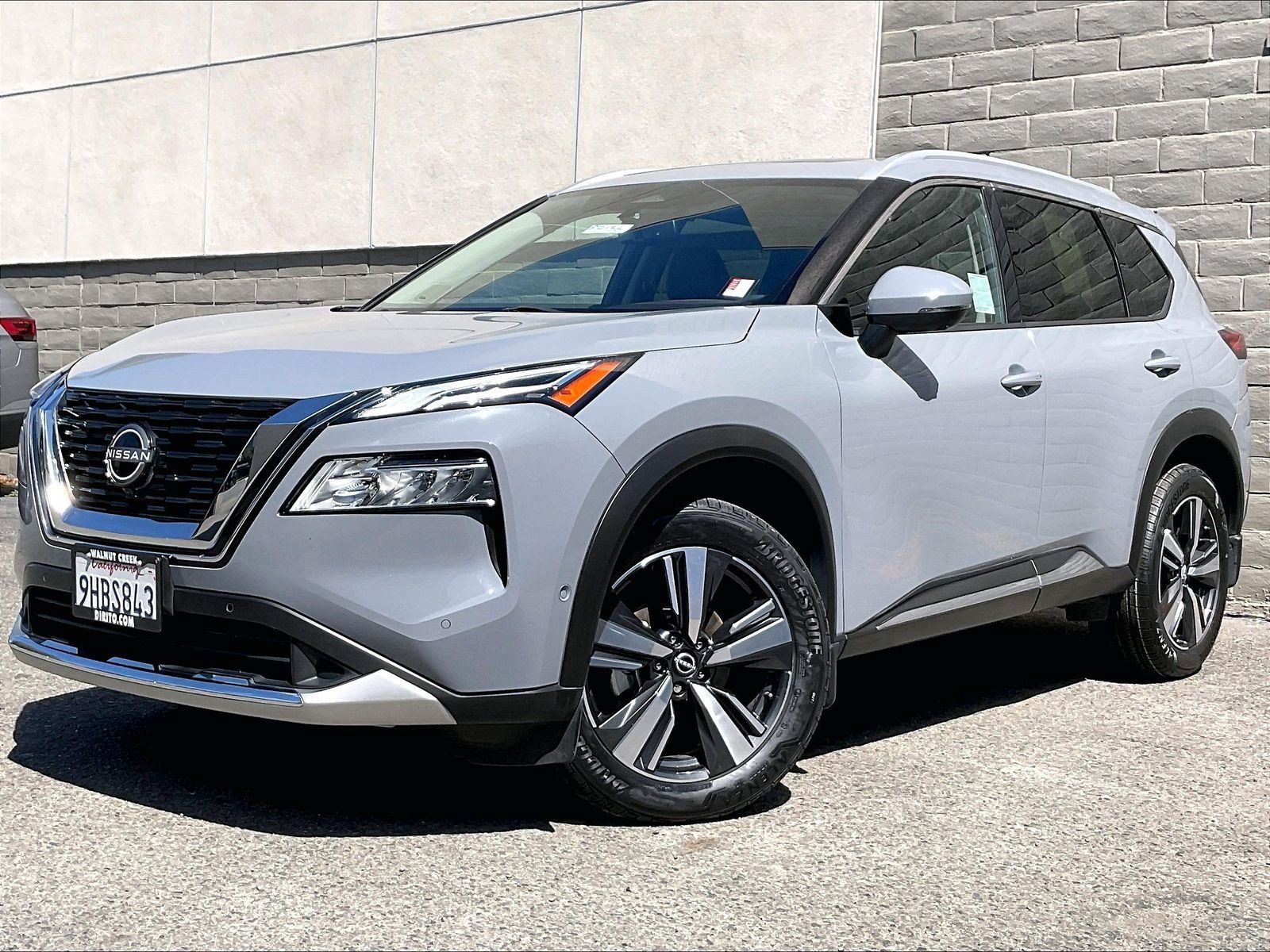 Used 2023 Nissan Rogue Platinum AWD/4WD image 12