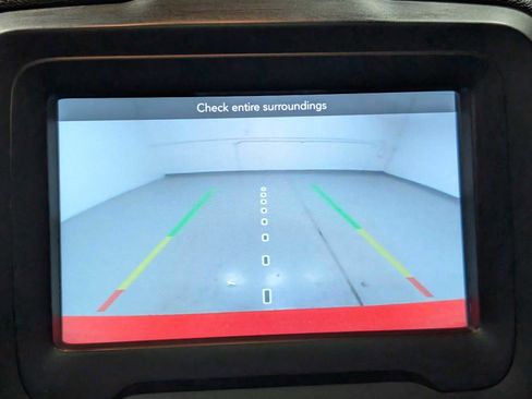 Used 2018 Jeep Renegade Trailhawk AWD/4WD image 27