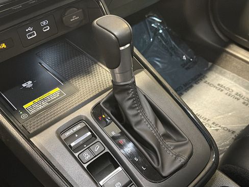 Used 2025 Honda CR-V EX-L image 24