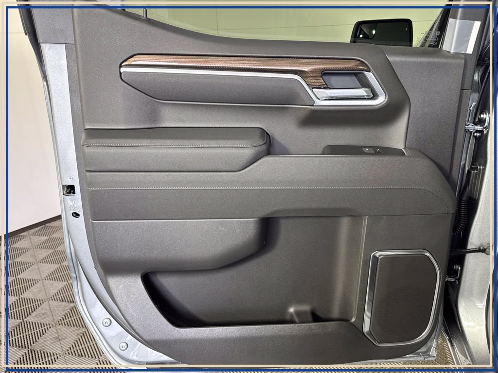 New 2026 Chevrolet Silverado 1500 RST AWD/4WD image 36