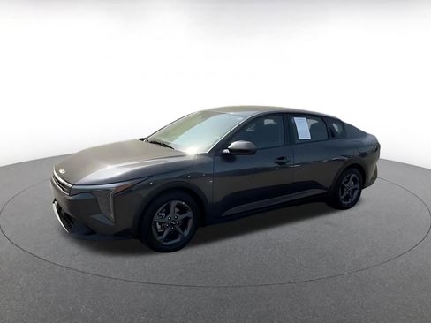 Used 2025 Kia K4 LXS image 8