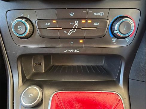 Used 2015 Ford Focus ST FWD image 23