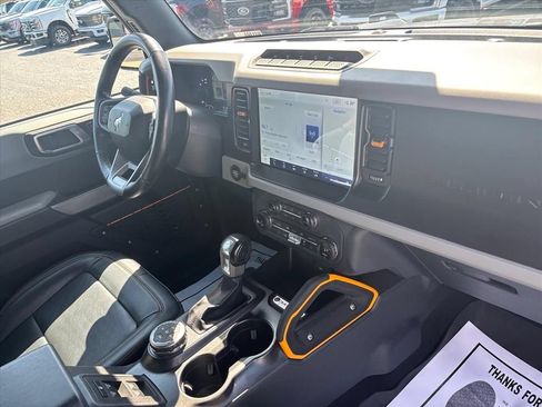 Used 2022 Ford Bronco Badlands AWD/4WD image 13