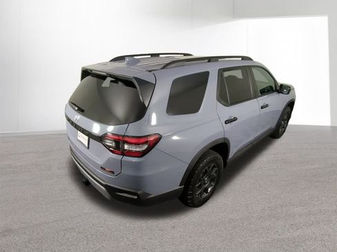 New 2025 Honda Pilot TrailSport image 21