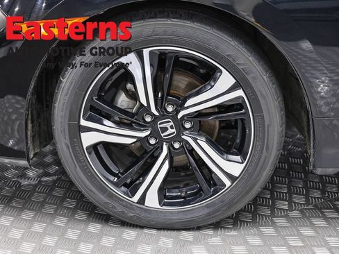 Used 2017 Honda Civic Touring image 28