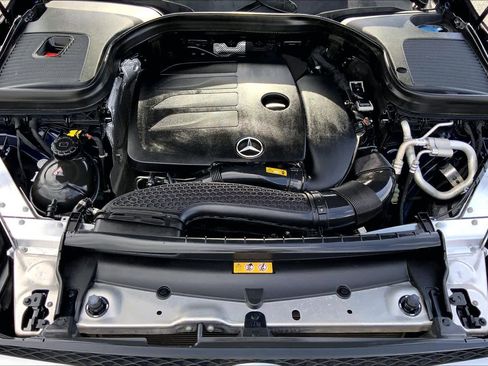 Used 2022 Mercedes-Benz GLC 300 image 30