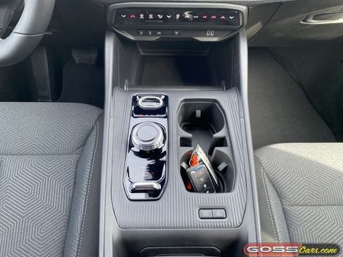 New 2026 Jeep Cherokee Laredo image 12