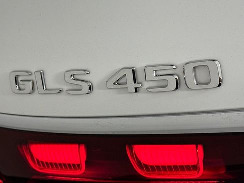New 2026 Mercedes-Benz GLS 450 4MATIC image 9