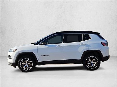 Used 2024 Jeep Compass Limited AWD/4WD image 15