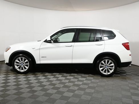 Used 2017 BMW X3 xDrive28i image 2