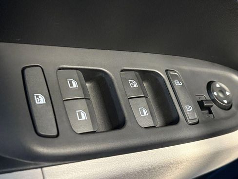 New 2026 Hyundai Venue SEL image 35