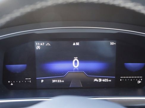 Used 2022 Volkswagen Tiguan SE image 30