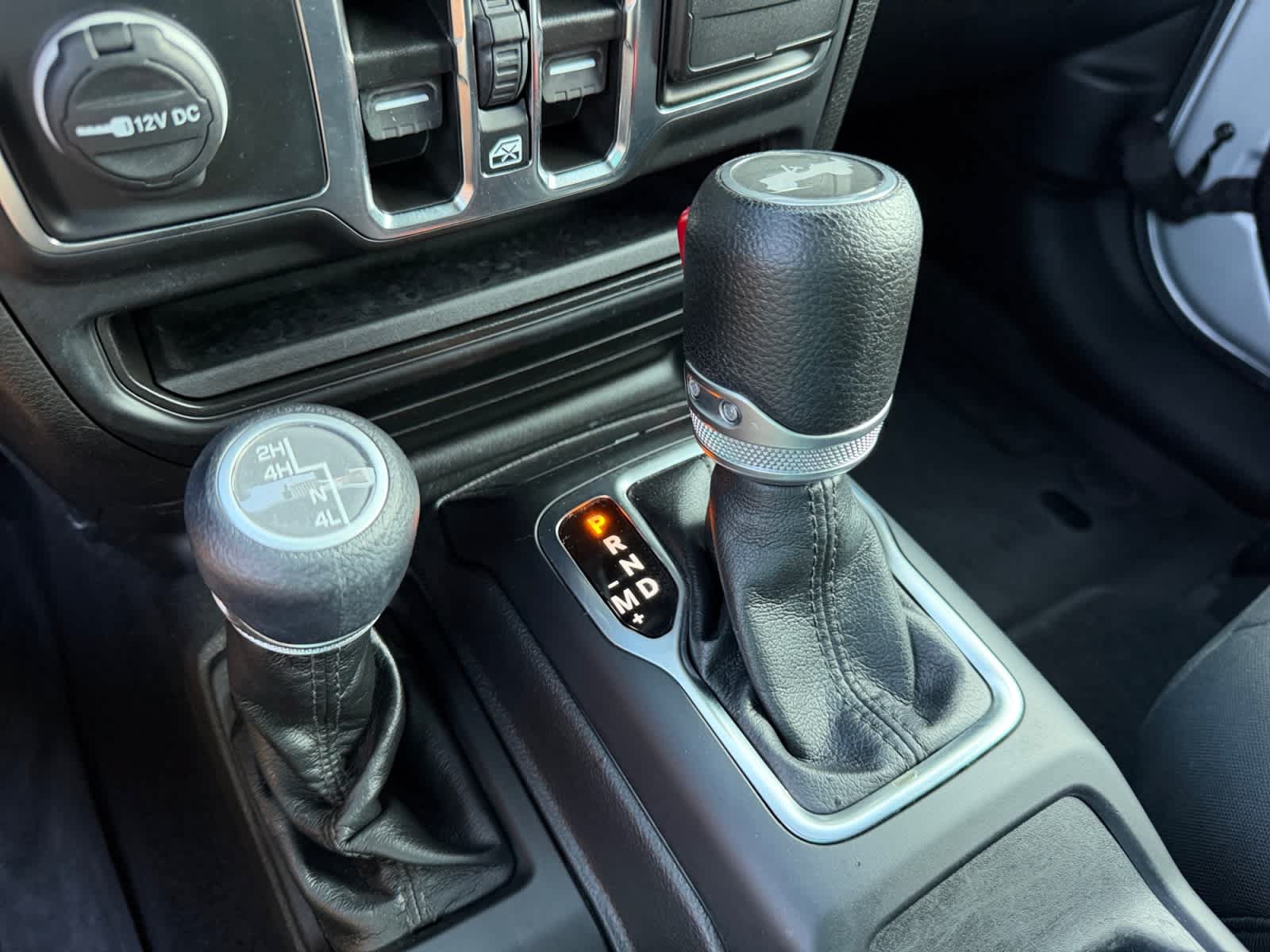 Used 2022 Jeep Wrangler Unlimited Sport AWD/4WD image 17