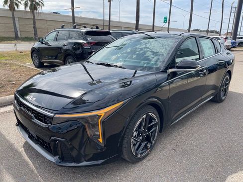 New 2026 Kia K4 GT-Line image 3
