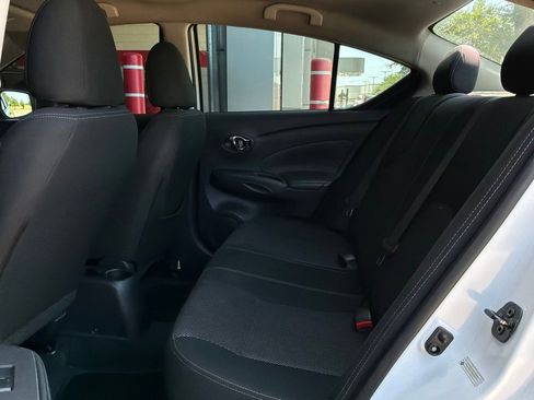 Used 2017 Nissan Versa SV w/ SV Special Edition Package FWD image 10