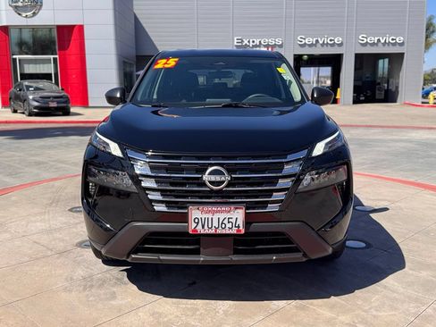 Certified 2025 Nissan Rogue S FWD image 3