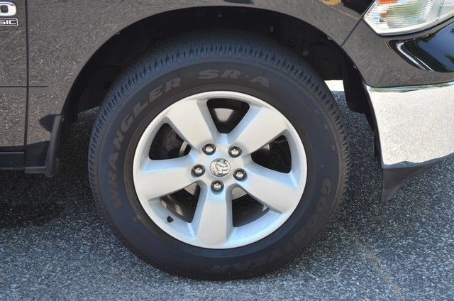 Used 2024 RAM 1500 Classic SLT AWD/4WD image 10