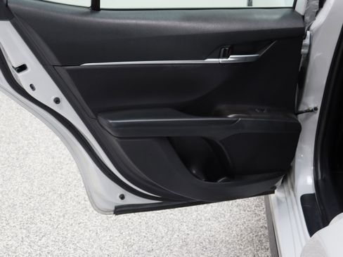 Used 2023 Toyota Camry SE image 24