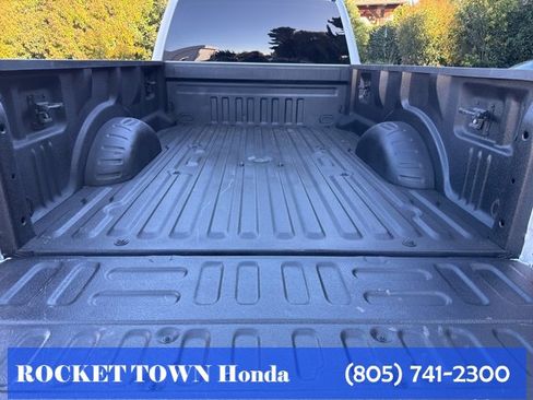 Used 2022 Ford F350 XLT w/ XLT Premium Package image 9