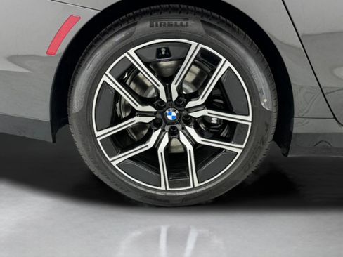New 2026 BMW 740i xDrive image 30