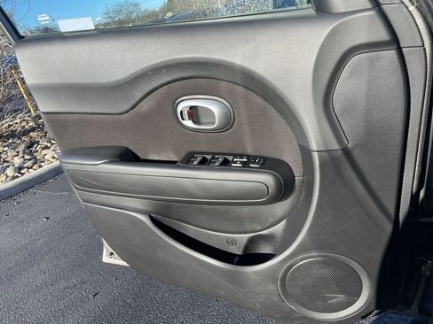 Used 2019 Kia Soul image 17