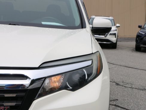 Used 2019 Honda Ridgeline Sport image 13