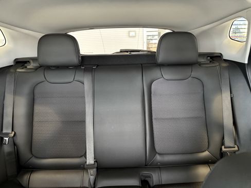 Used 2025 Chevrolet Trax LT w/ Sunroof Package image 25