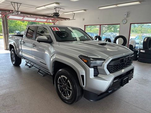 Used 2024 Toyota Tacoma TRD Sport w/ TRD Sport Premium Package AWD/4WD image 1