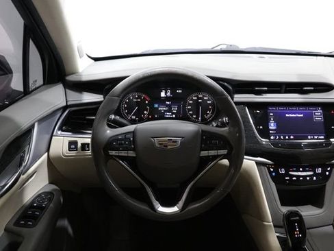 Used 2021 Cadillac XT6 Premium Luxury AWD/4WD image 11
