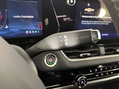 New 2026 Chevrolet Equinox LT AWD/4WD image 17