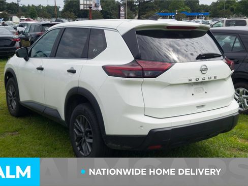 Used 2024 Nissan Rogue S FWD image 5