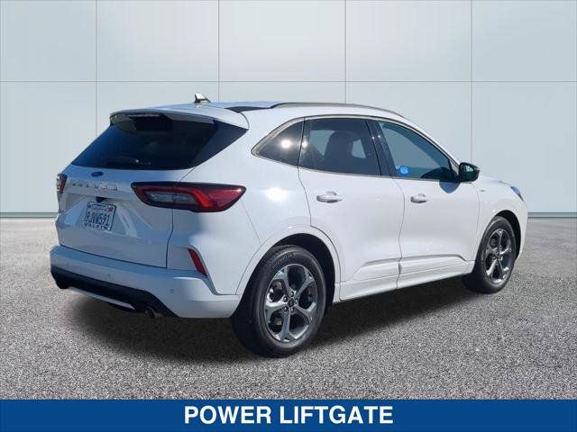 Certified 2023 Ford Escape ST-Line w/ Tech Pack #1 FWD image 5
