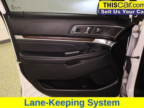 Used 2018 Ford Explorer Limited w/ Ford Safe & Smart Package image 26